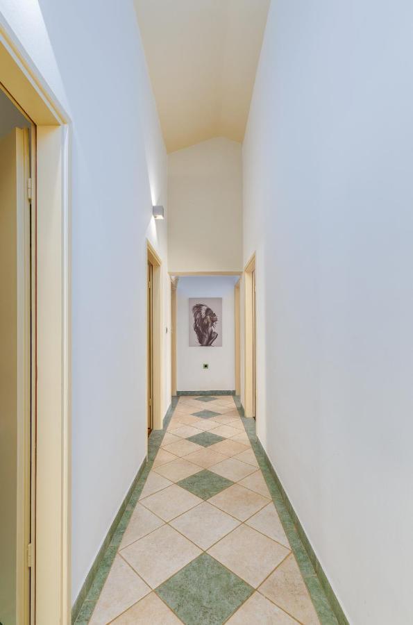 Villa Ostone Pula Exterior foto
